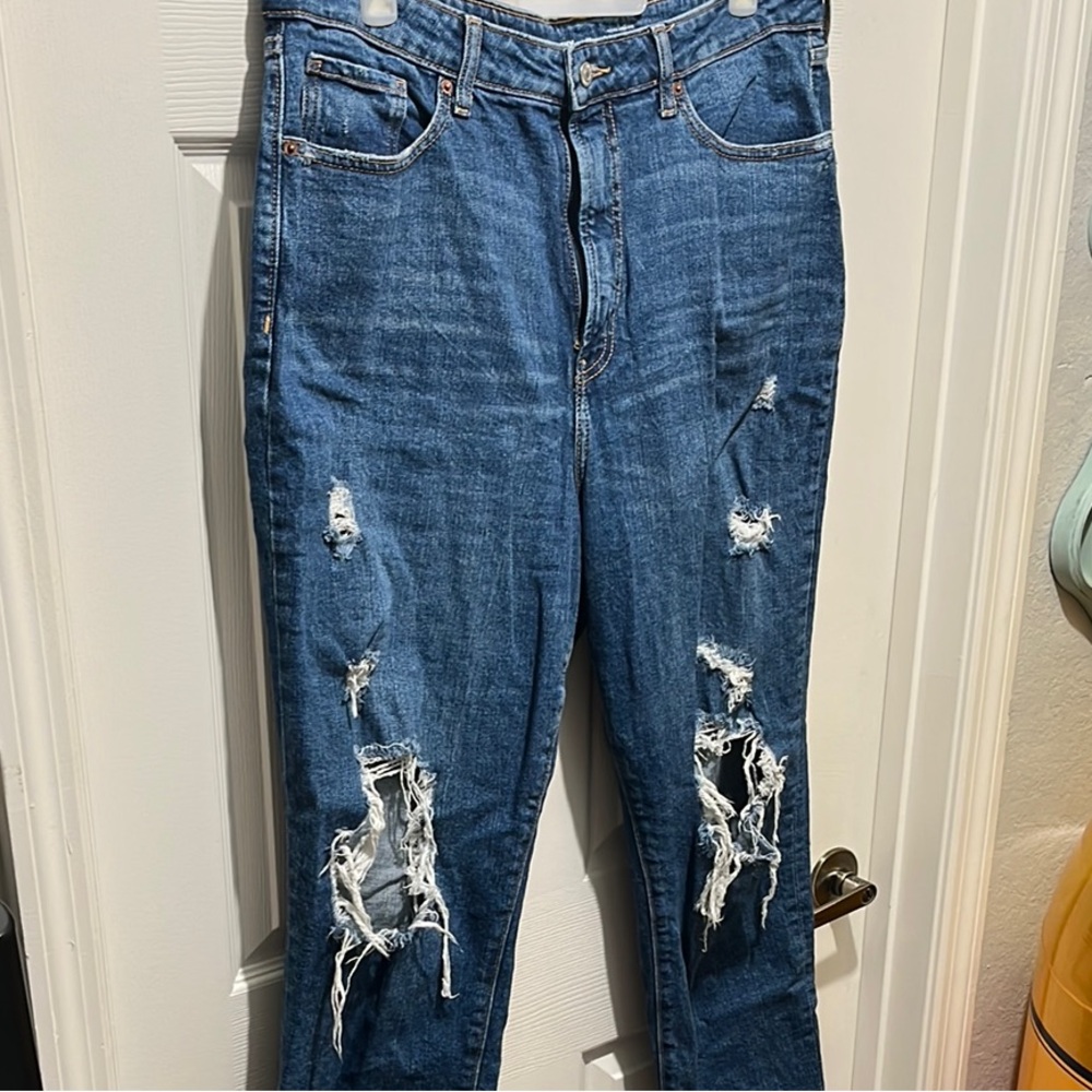 Old Navy High Rise Distressed Blue Jeans